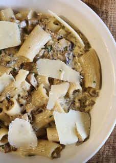 Rigatoni con champiñones