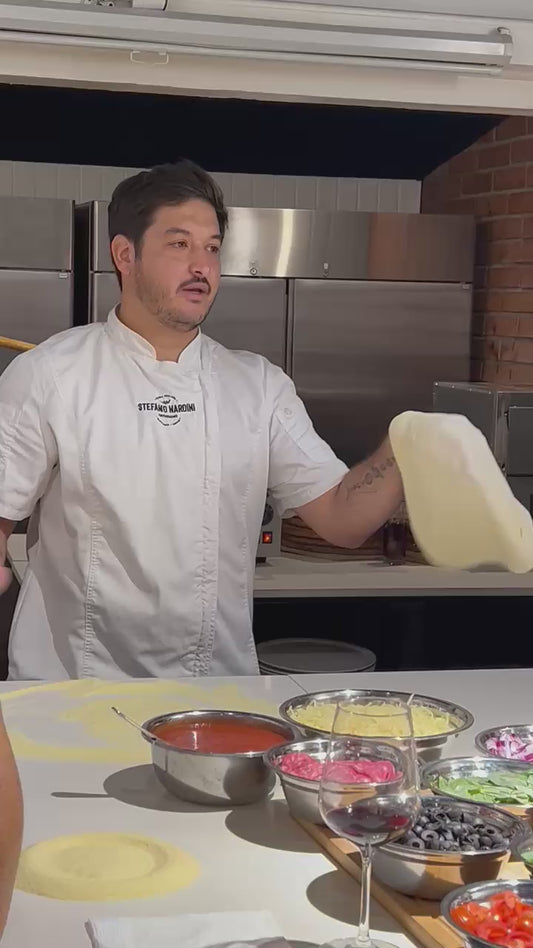 Jueves 6 Noviembre  · Clase Abierta Pizza ·  20:00 hrs